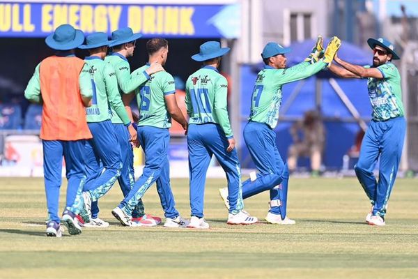 شپږېزه کرېکټ لیګ کې نن بُست لوبډلې سپین غر او بند امیر د مس عینک اتلانو ته ماتې ورکړه