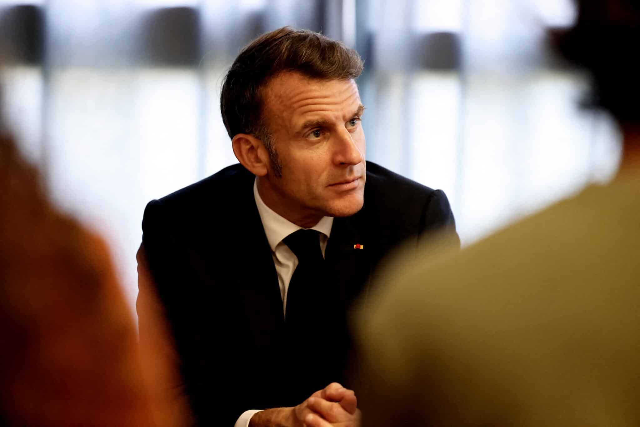 امانوېل مکرون: روسیه له اوکراین سره د سولې پر ځای د جګړې د پراخولو په لټه کې ‌ده