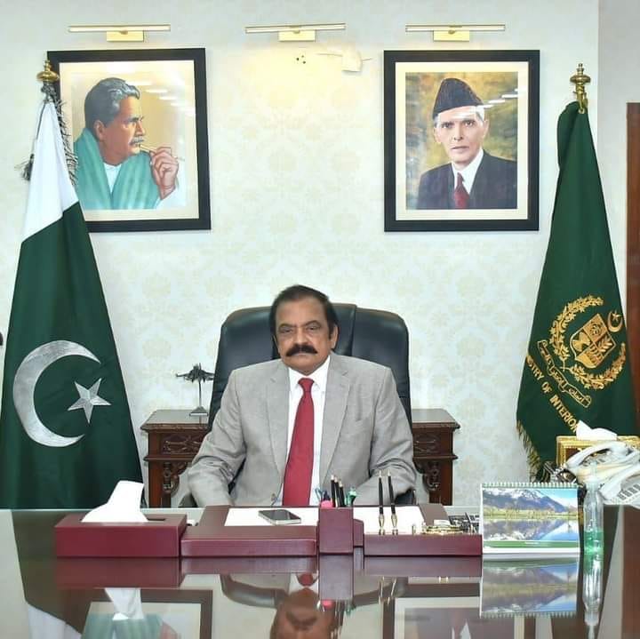 مشاور نخست‌وزیر پاکستان می‌گوید ضرب‌الاجل برای اخراج مهاجران افغان‌ قابل تغییر است