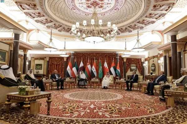 د سعودي، قطر او مصر بهرنیو چارو وزیرانو په سیمه کې د کړکېچ د کمولو پر لارو چارو خبرې وکړې