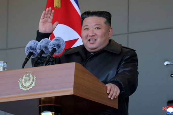 کوریای شمالی از آزمایش موفقیتآمیز موشکهای مافوق صوت خبر داد