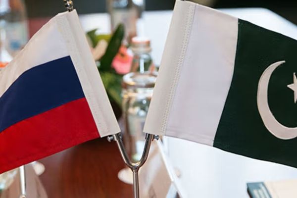 مسکو د پاکستان د انګلیسي ژبې د یوې ورځپاڼې د روسيې ضد مقالو په اړه غبرګون ښودلی