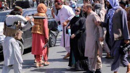 په کابل کې د مېرمنو د لاریون انځور