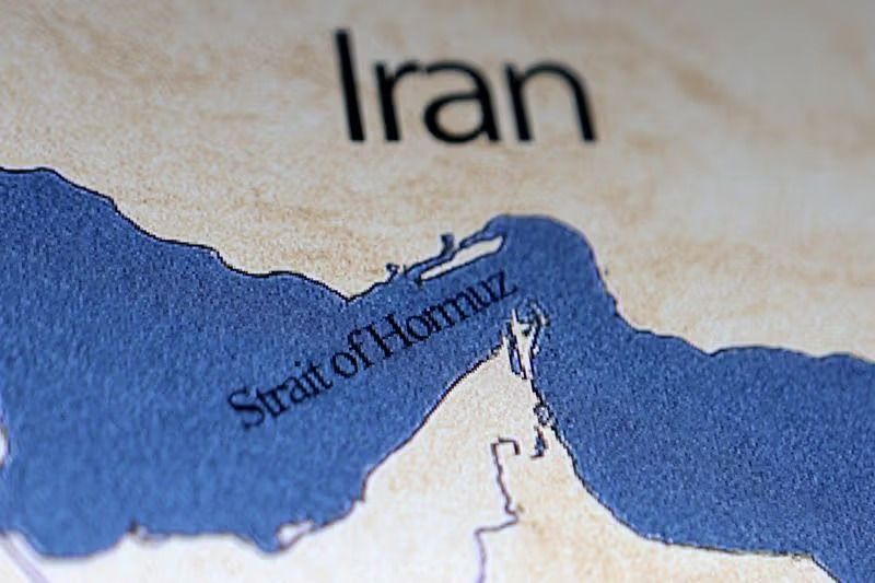 د خاتم‌الانبیاء قرارګاه ویاند: د هرمز تنګی په هوښیارۍ او اقتدار سره کنټرولوو