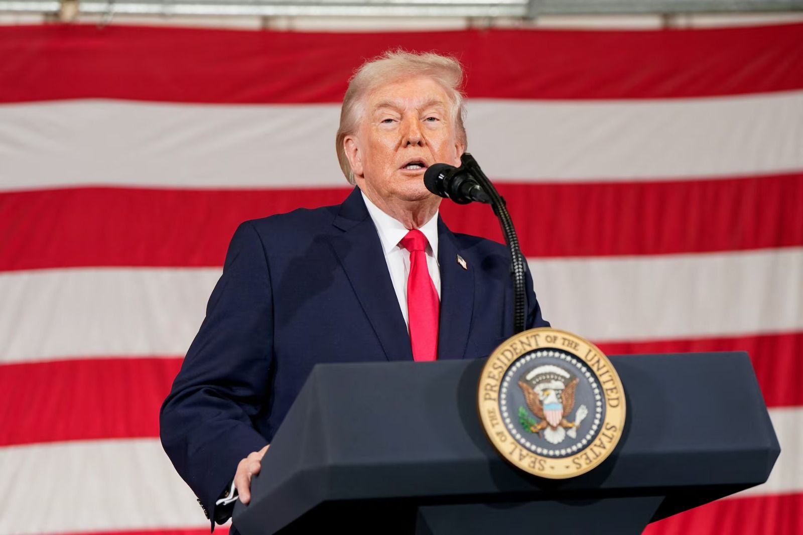 ترامپ: خروج از افغانستان شبیه فرار بود