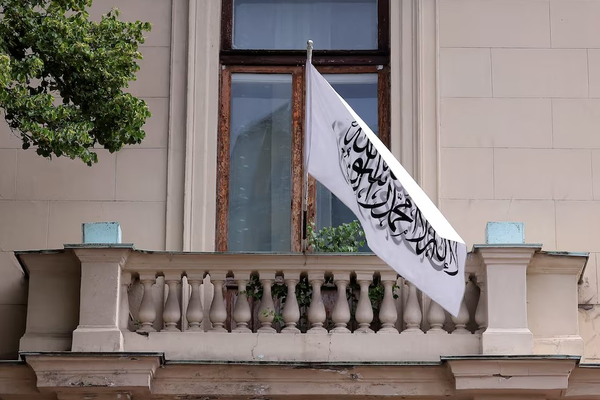 یو شمېر افغانان: افغانستان به یوځل بیا د روسانو په لومو کې ښکیل شي