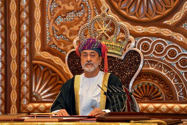 سلطان عمان ۳۳ زندانی افغان را عفو کرد