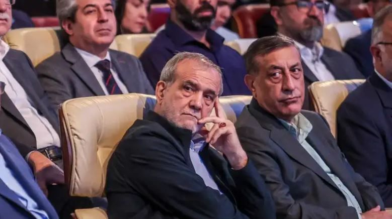 مسعود پزشکیان: موږ به د دښمن پر وړاندې سر ټيټ نه‌کړو