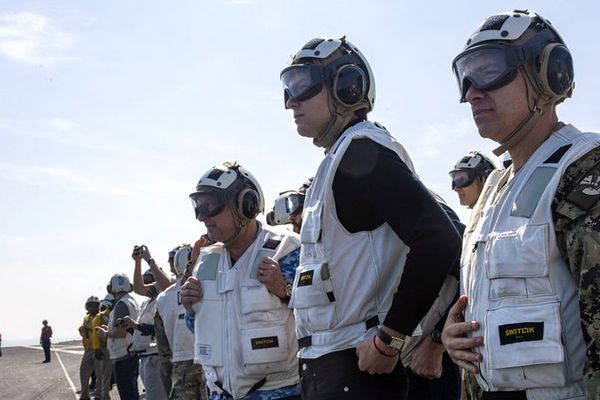 سټیو وېټکاف: د «ابراهام لینکن» بېړۍ د ټرمپ د ځواک له لارې د سولې پیغام وړاندې کوي