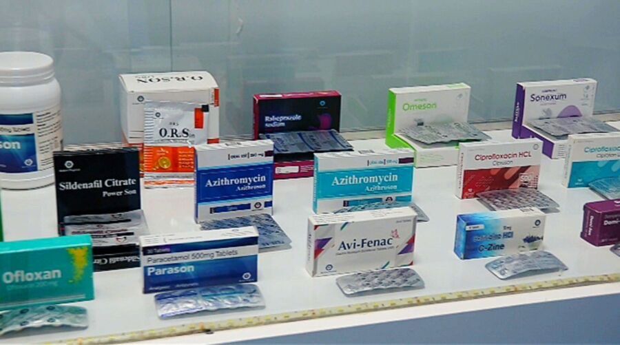 طالبان: هرات کې د درملو د تولید له لسو څخه ډېرې فابریکې فعالیت کوي