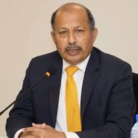 منصور احمد خان: د افغانستان او پاکستان ترمنځ بې باوري بېخي ډېره شوې