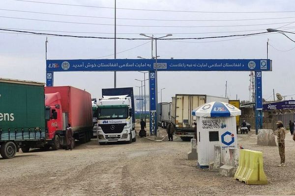 د ایران او افغانستان ترمنځ کلنۍ سوداګري درې میلیارده ډالرو ته رسیږي