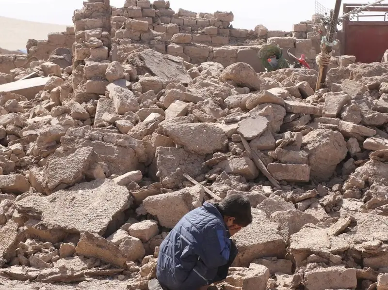 سازمان جهانی بهداشت: بیشتر قربانیان زمین‌لرزه هرات زنان و کودکان‌اند |  افغانستان اینترنشنال
