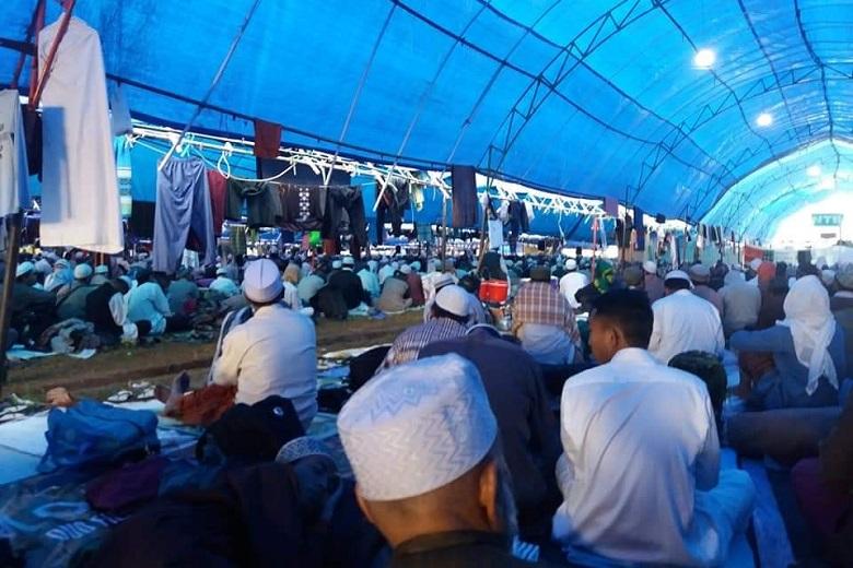 اعضای جماعت تبلیغ در یک اجتماع مذهبی در اندونزیا