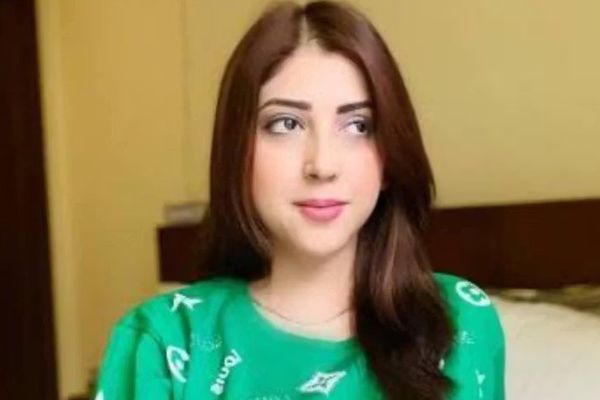 خواننده زن افغان در پاکستان بازداشت شد