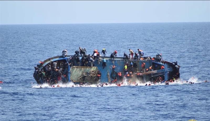 ده‌ها مهاجر پس از واژگونی قایق در آب‌های مدیترانه ناپدید شدند