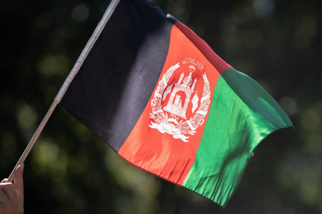 اليوم الوطني للعَلَم الأفغاني: عندما يصبح رفع علم البلاد جريمة؟