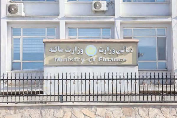 طالبان تنفي تأخر صرف رواتب الموظفين الحكوميين