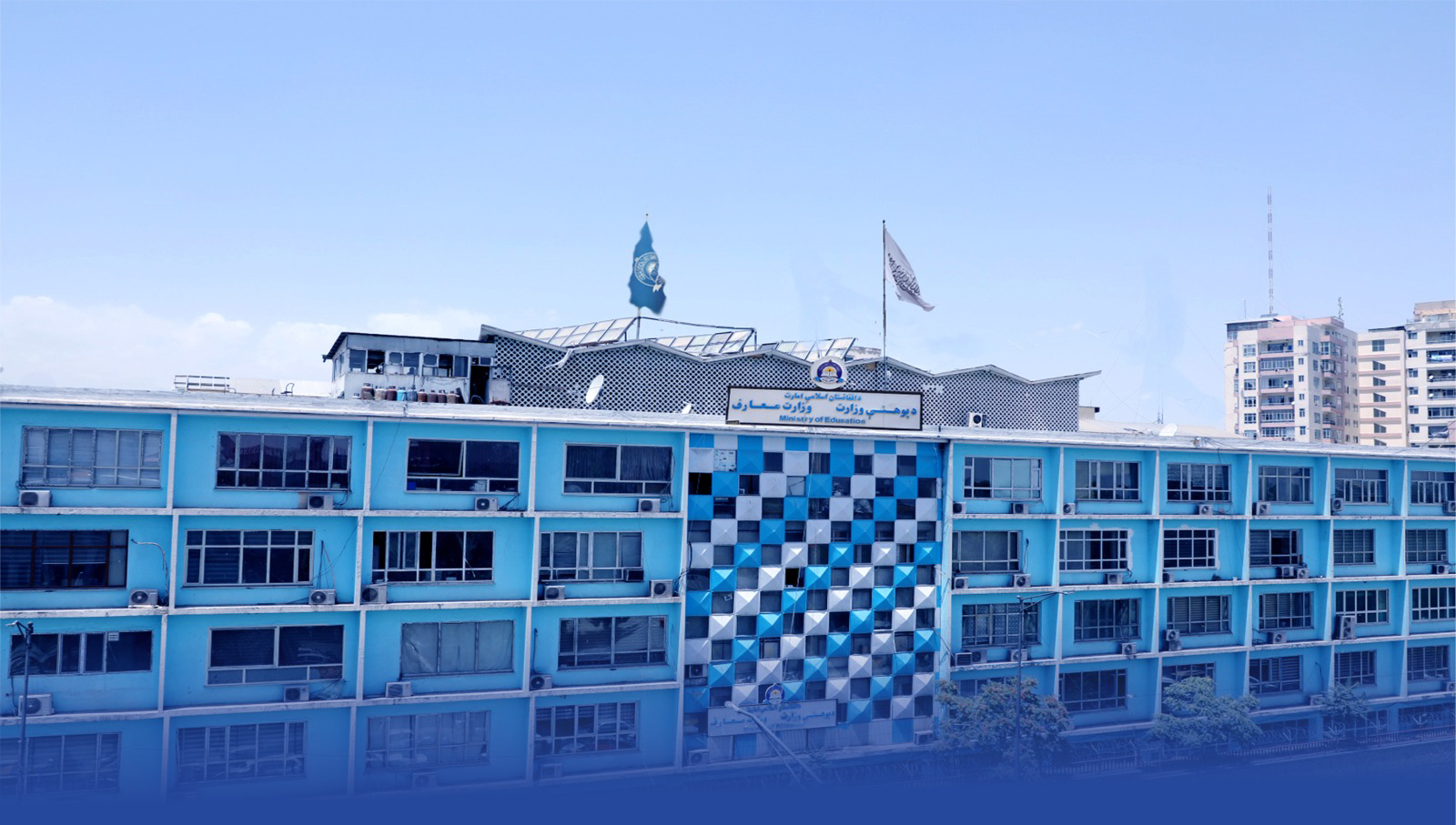 طالبانو د ښوونځيو په کتابونو کې ۵۱ درسونه له اسلام سره په ټکر کې بللي او حذف کړي یې دي