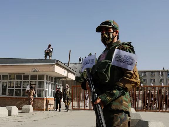 د طالبانو یوه لوړپوړي چارواکي د دغه ډلې ترمنځ د کورنۍ جګړې د احتمال خبرداری ورکړ