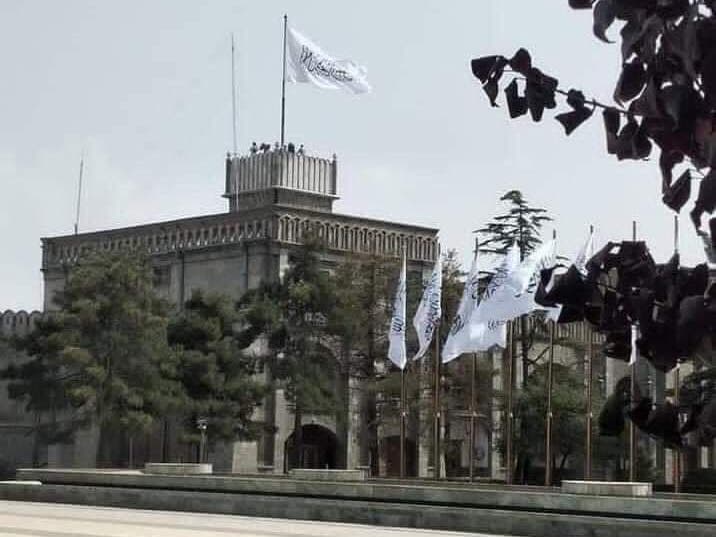 واکنش طالبان به تصمیم بایدن: ناگزیر می‌شویم در سیاست خود درباره امریکا بازنگری کنیم