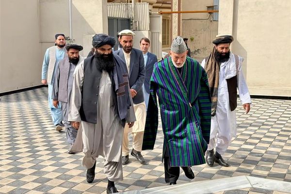 حامد کرزی د سراج الدین حقاني لیدو ته ورغلی دی