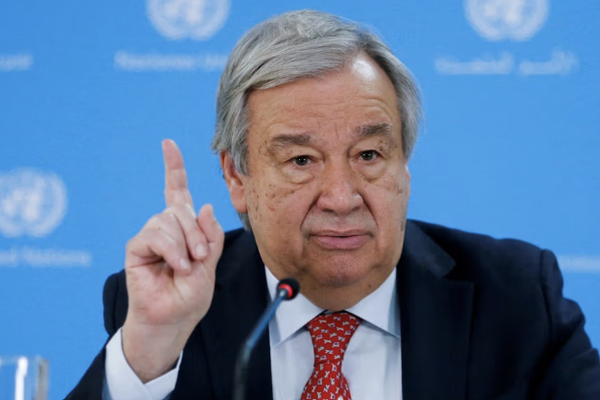 غوتيريش: منع طالبان النساء من العمل الإنساني «أمر أحمق وغير مقبول»