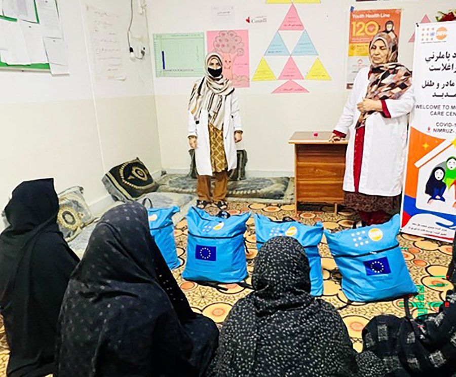له جبري ایستلو وروسته؛ نیمروز ته ستنې‌شوې افغانې ښځې د ژوند بیا رغولو هڅې کوي