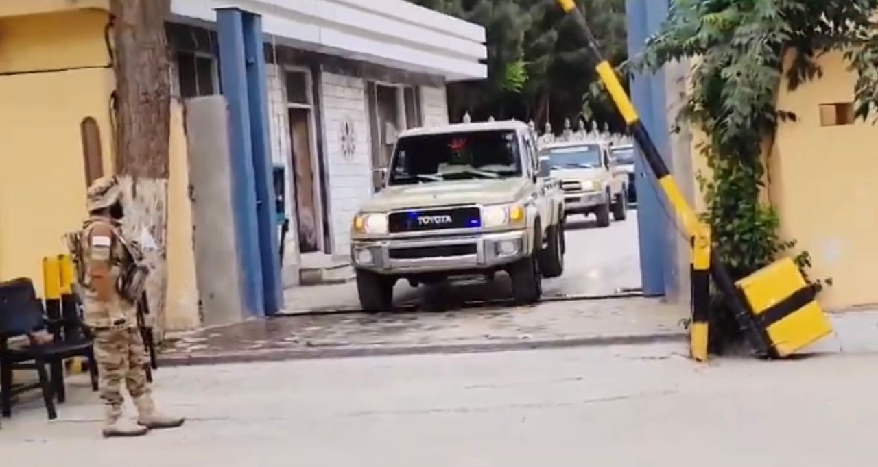 د طالبانو د مشر په امر د دې ډلې له کورنیو چارو وزارت سیمرغ موټر ټولېږي