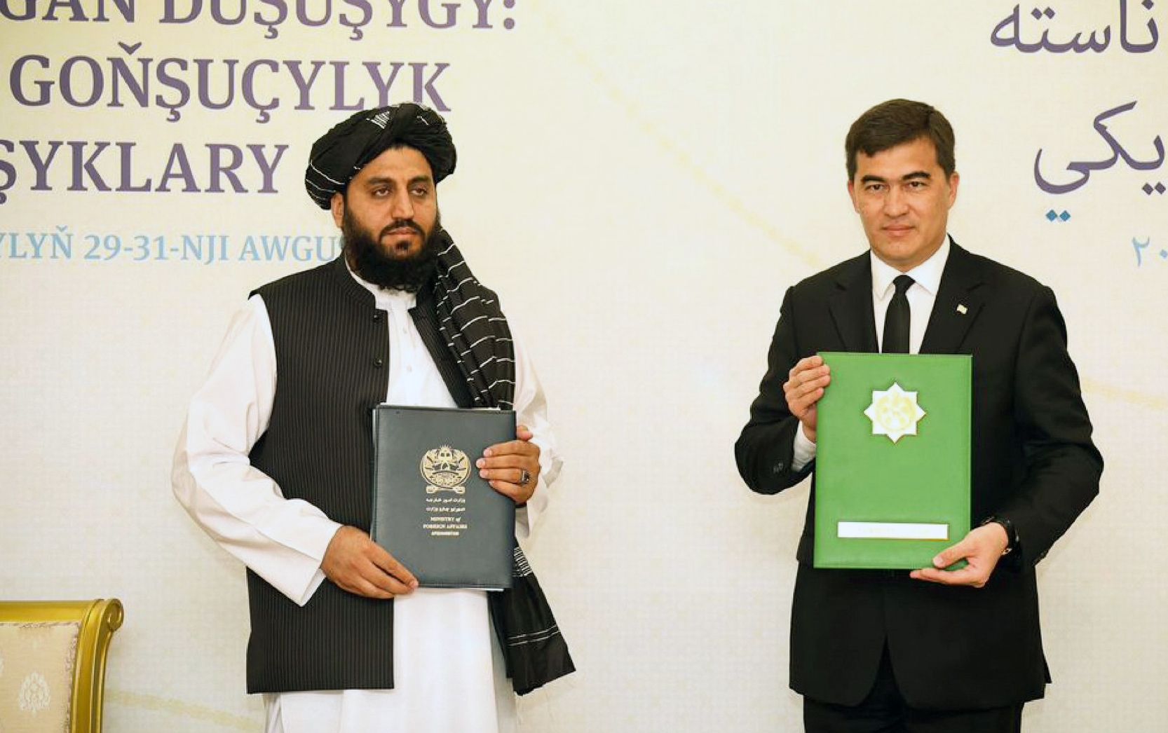 طالبان: له ترکمنستان سره مو د ټاپي پروژې د چارو پلي کولو هوکړه لاسلیک کړه