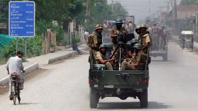 در حمله ستیزه‌جویان به کارخانه استخراج گاز و نفت در پاکستان شش نفر کشته شدند