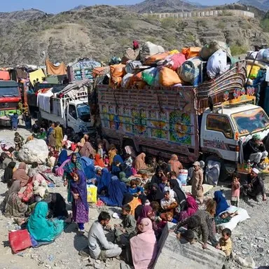 تېره ورځ تر ۱۵۰۰ ډېر کډوال له ایران او پاکستان نه افغانستان ته ستانه شوي