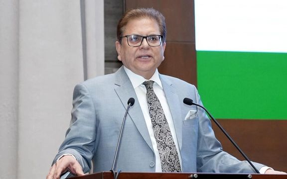 نماینده ویژه پاکستان در امور افغانستان به ایران میرود