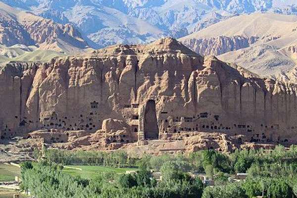 Taliban Publicly Flogs Three In Bamiyan Amid Ongoing Crackdown On Civil Liberties