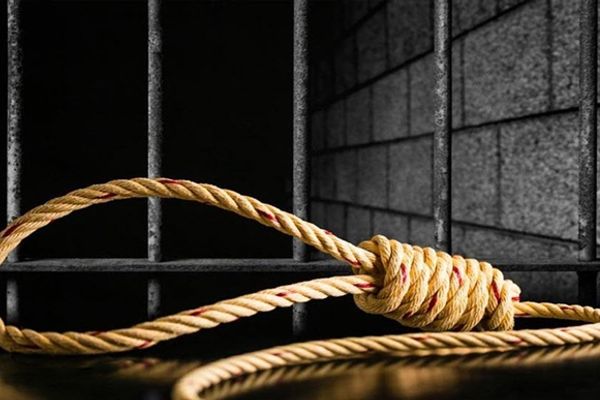 ایران کې هرو دوو ساعتونو کې یو اعدام؛ یوه میاشت کې لږ تر لږه ۳۳۸ کسان اعدام شوي