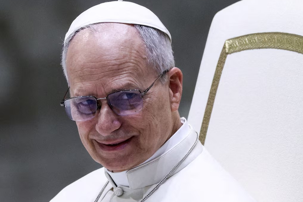 پاپ لیو خپل پخواني استوګنځي «پیرو» ته سفر کوي