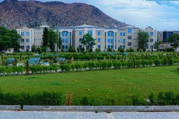 استادانو او محصلینو ته د طالبانو خبرداری: له ږیرې او خولۍ پرته به له پوهنتون څخه وشړل شئ