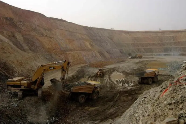 Al-Qaeda Affiliates Gain From Taliban's Mining In Afghanistan, Reports Foreign Policy