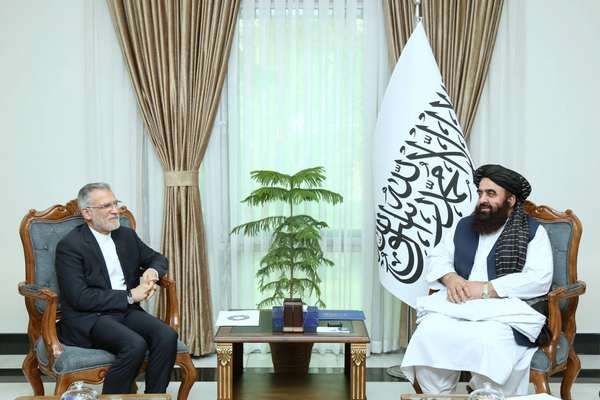 د ایران د بهرنیو چارو وزیر امیرخان متقي ته د ایران د سفر بلنه ور کړې