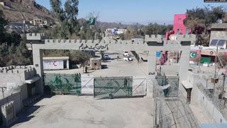 د تورخم دروازې پنځه ورځنۍ تړل کېدا ۱۲ میلیونه ډالره زیان اړولی