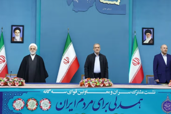 إيران تؤسس مجلس دفاعي جديد عقب اتفاق الهدنة مع إسرائيل