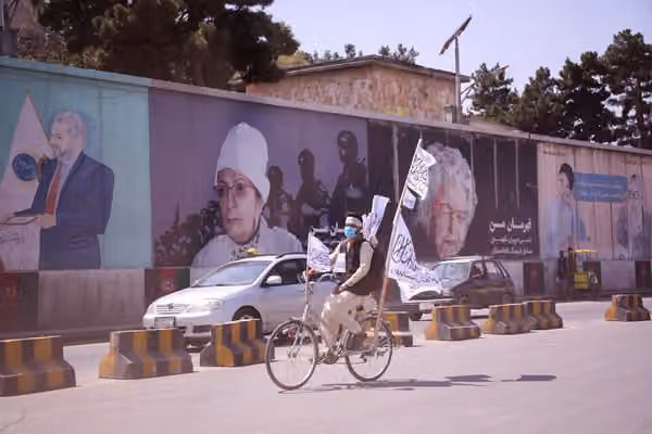 واکنش خوانندگان اکونومیست به تعامل غرب با طالبان: زود است