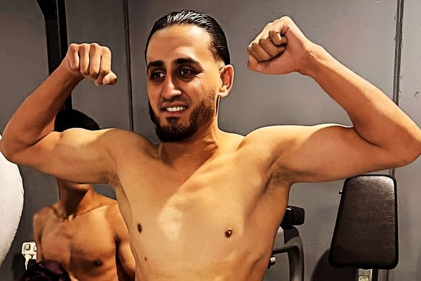 مشتزن حرفهای افغانستان مقابل حریفی از اندونیزیا وارد رینگ میشود