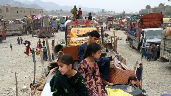 د طالبانو کډوالو چارو وزارت: له پاکستانه سلګونه افغان کډوال افغانستان ته راستانه شول