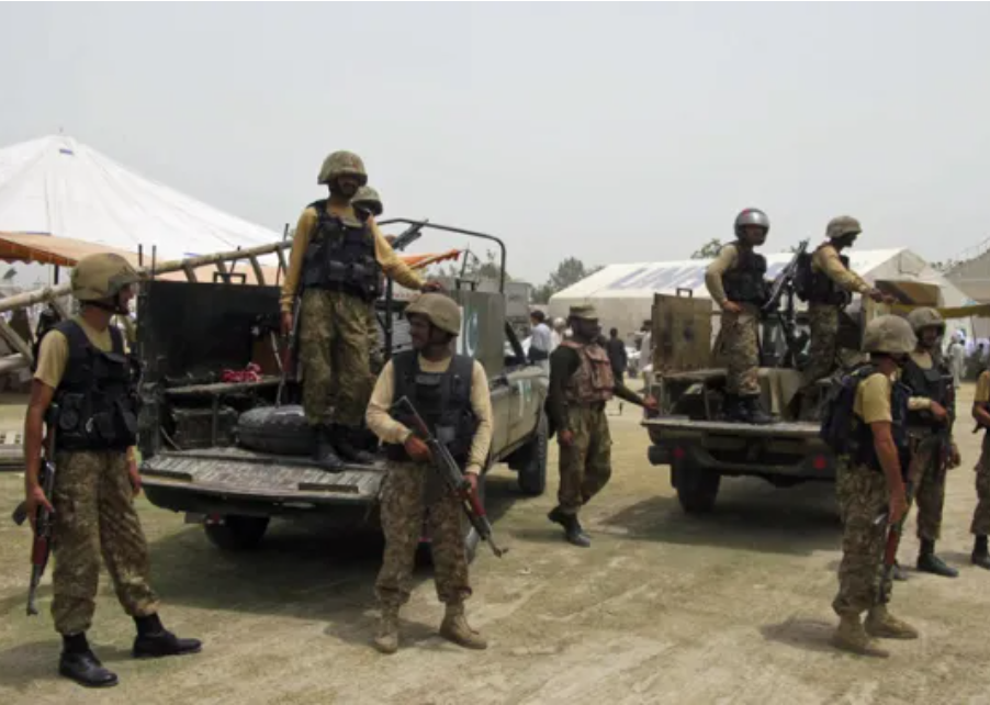 پاکستان از کشته شدن یک افسر ارشد ارتش و ۱۳ عضو تی‌تی‌پی در خیبرپختونخوا خبر داد