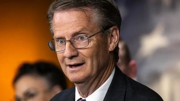 د کانګرس غړی: د طالبانو انټرنېټي بندیز د افغان ښځو، نجونو او ټولنې د ویجاړېدو لامل ګرځي