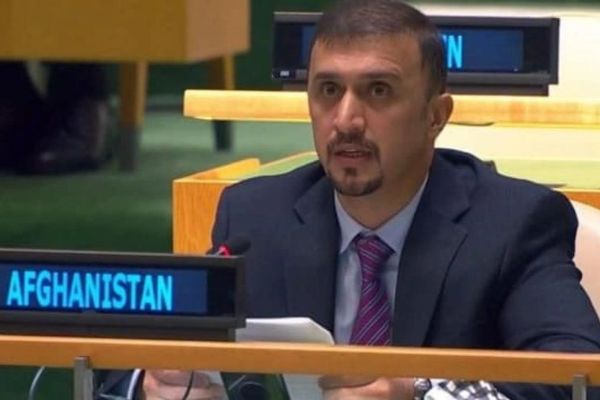 نماینده افغانستان در هفتادوهفتمین مجمع عمومی سازمان ملل سخنرانی میکند