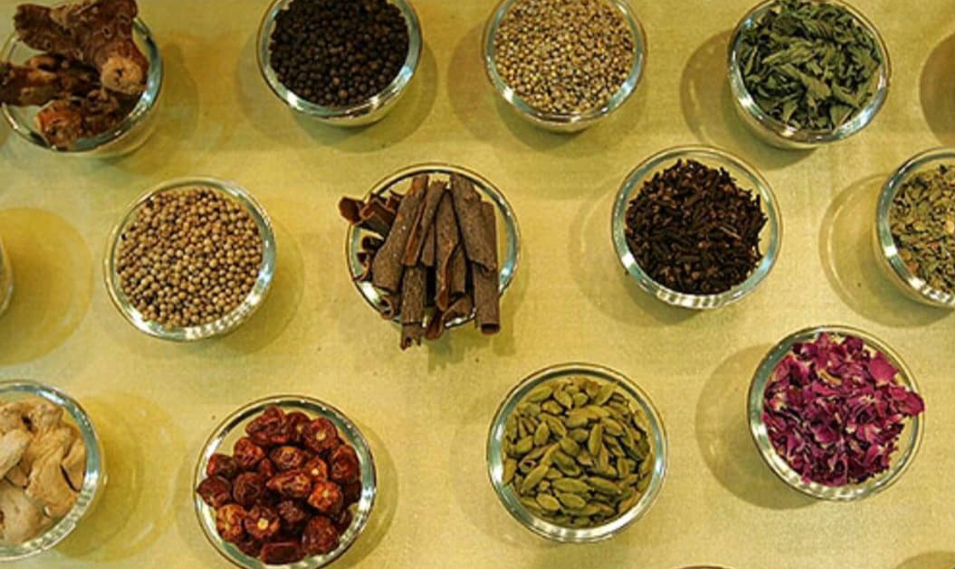 د ۱۴۰۴کال په ۹ میاشتو کې د هرات د طبي بوټو صادرات درې برابره زیات شوي