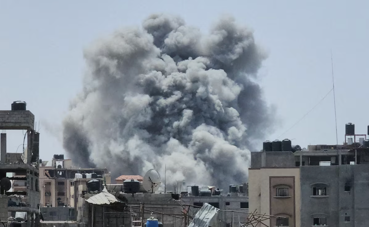 د امریکا د استازي او نتنیاهو لیدنه؛ خو اسراییل پر ټوله غزه هوايي بریدونه کړي