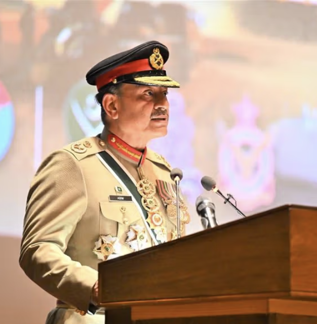 عاصم منير: على طالبان الأفغانية أن تختار بين باكستان و«تحريك طالبان باكستان»